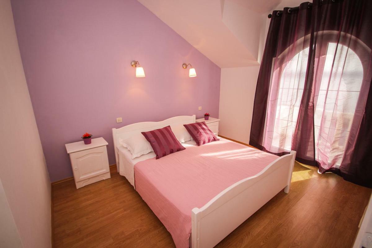 Apartmani Kristijan Jesenice  Ngoại thất bức ảnh